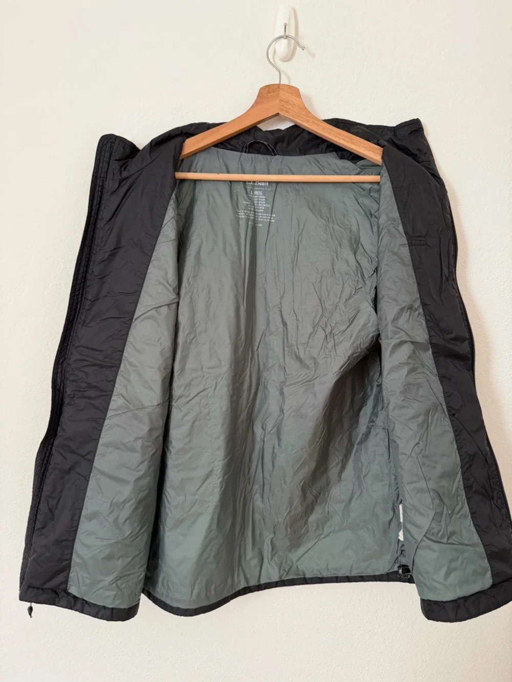LL Bean Men’s Primaloft Packaway Vest Size Large L Black Quilted Lightweight